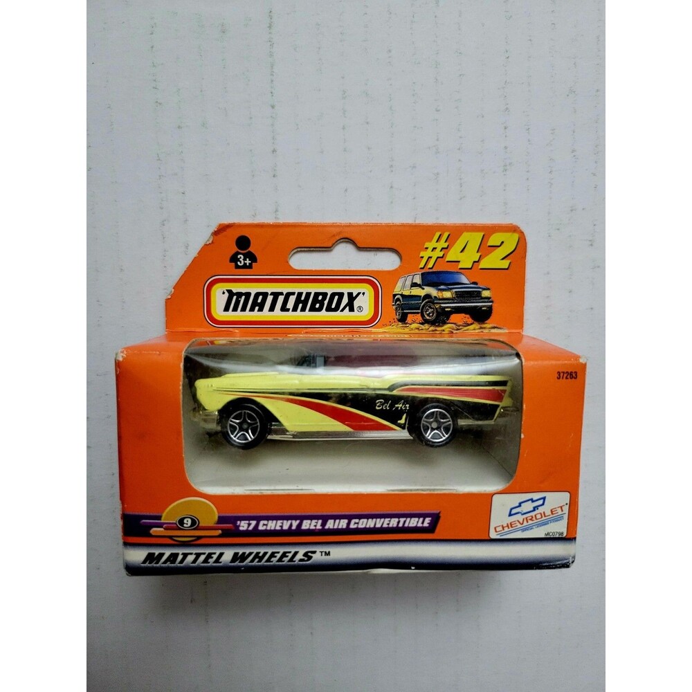 1998 Matchbox '57 Chevy Bel Air Convertible #42 Yellow / Sealed New (Other)
